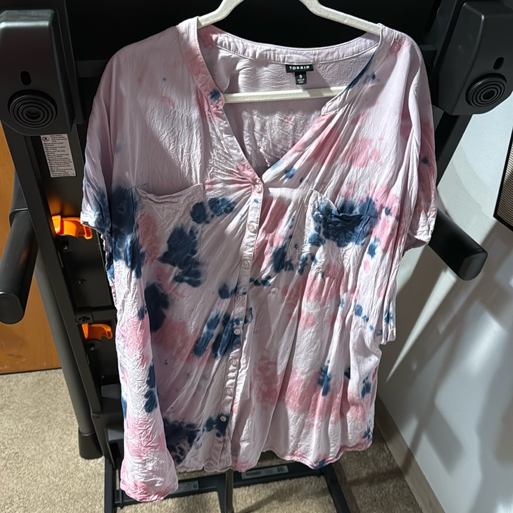 Torrid tiedye button up shirt